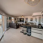 Apartment Vue - Neuf Bleu Azur