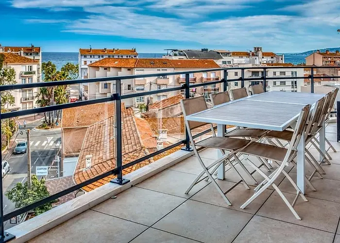 Vue - Neuf Bleu Azur * Fréjus